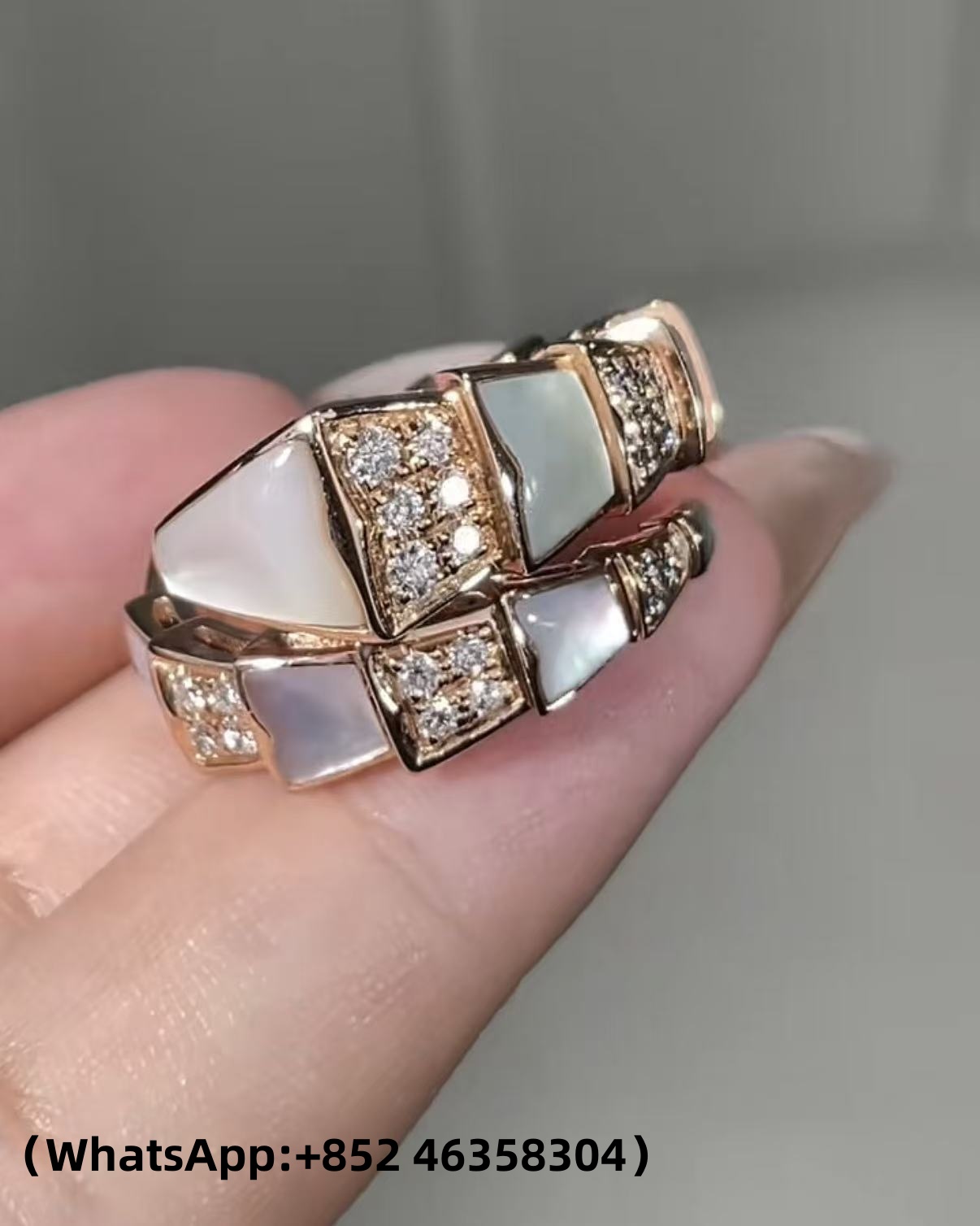 Premium 1:1 Bvlgari Serpenti Viper Single Loop Ring with Pavé Diamonds and White Mother-of-Pearl Replica – Custom Solid 18K Rose Gold