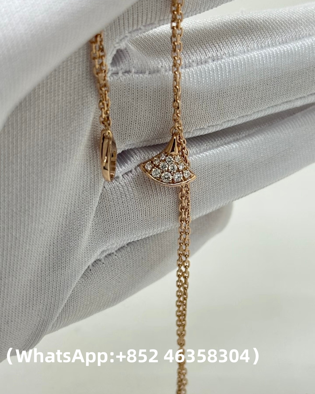 custom Bvlgari Divas' Dream Bracelet with Pendant in Full Pavé Diamonds