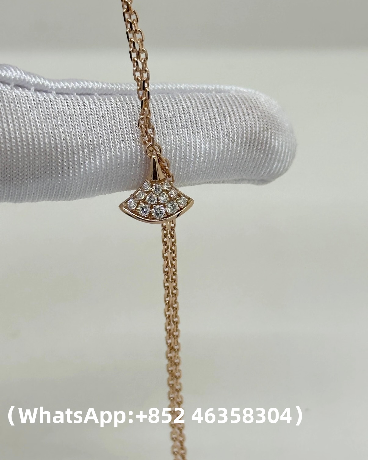 custom Bvlgari Divas' Dream Bracelet with Pendant in Full Pavé Diamonds