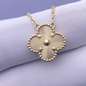 Premium 1:1 Van Cleef & Arpels Vintage Alhambra Pendant Replica – Custom Solid 18K Yellow Gold