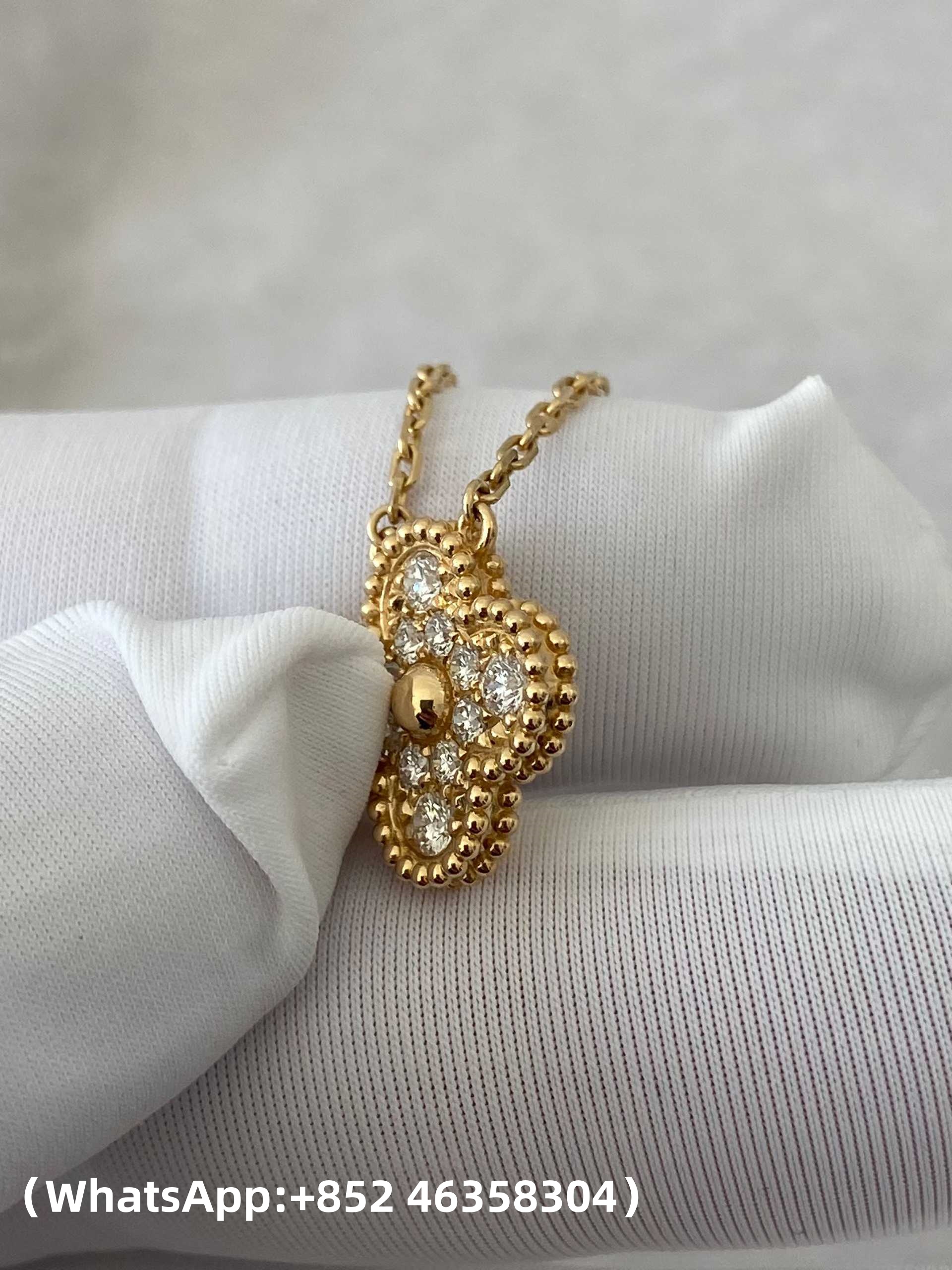 Premium 1:1 Van Cleef & Arpels Vintage Alhambra Pendant, Diamond Replica – Custom Solid 18K Yellow Gold