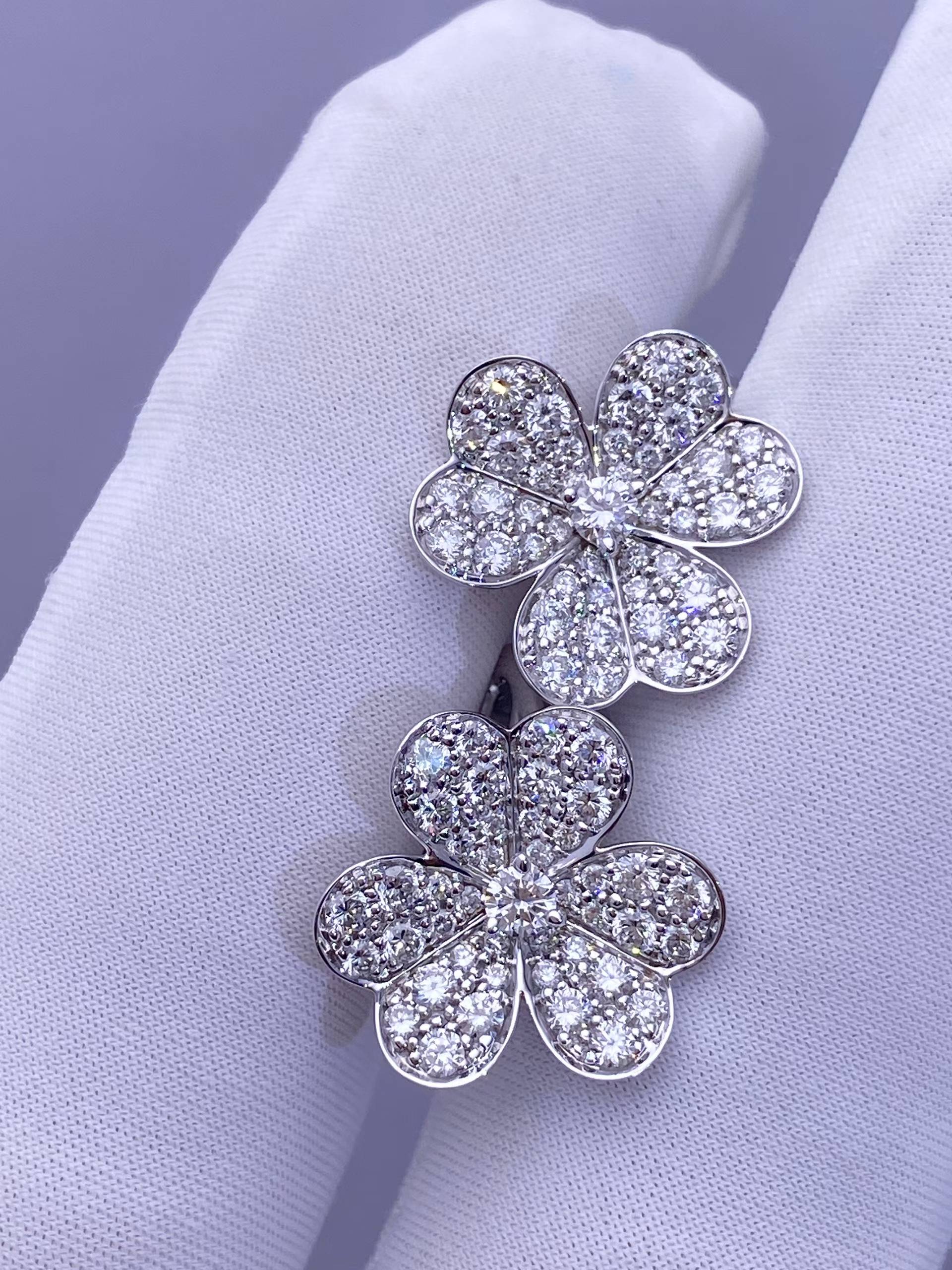 Van Cleef & Arpels Frivole Earrings
