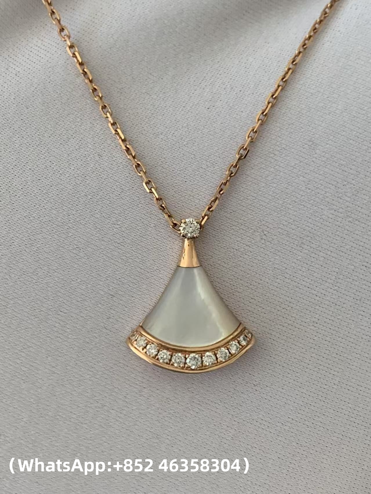 Custom Bvlgari Divas' Dream Pendant Necklace