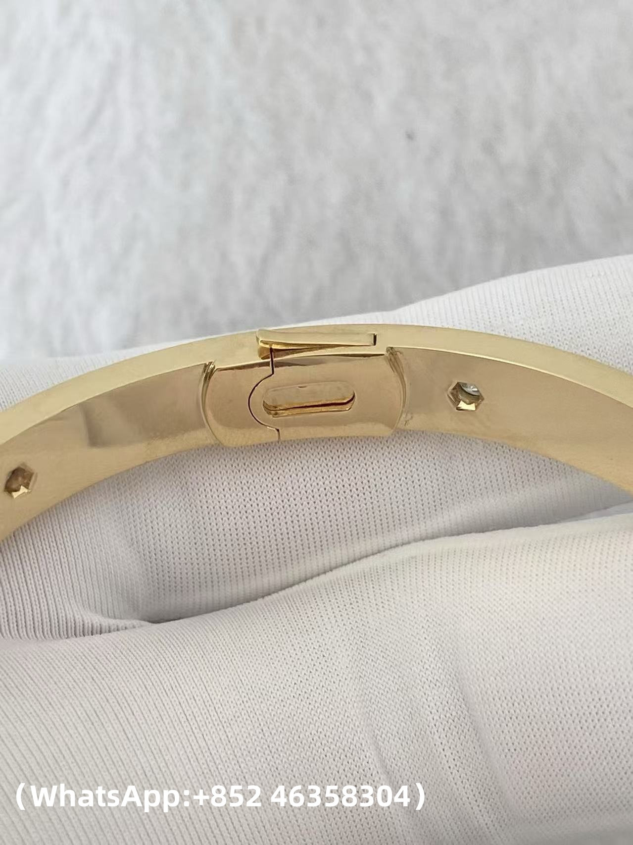 Custom Cartier LOVE Bracelet Classic Model Paved 10 Diamonds