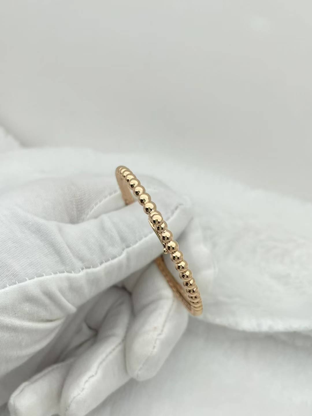 Custom Van Cleef & Arpels Perlée Pearls of Gold Bracelet