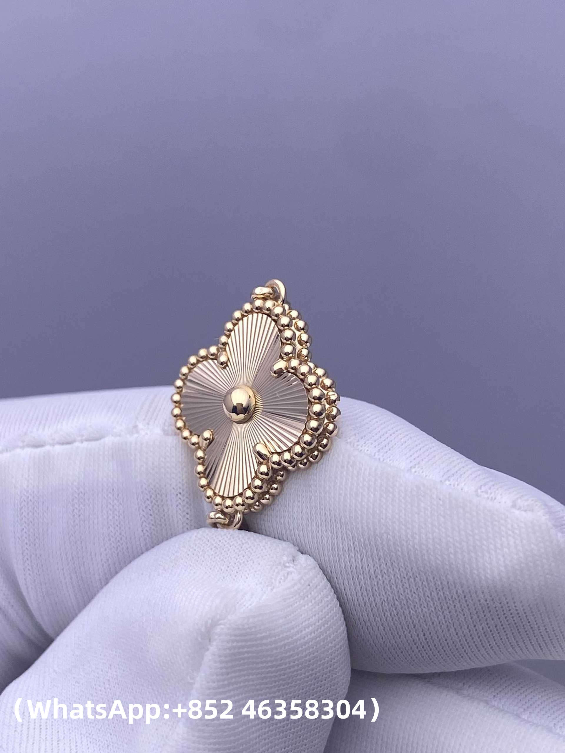 Custom Solid 18k Gold Van Cleef & Arpels Jewelry Vintage Alhambra Bracelet
