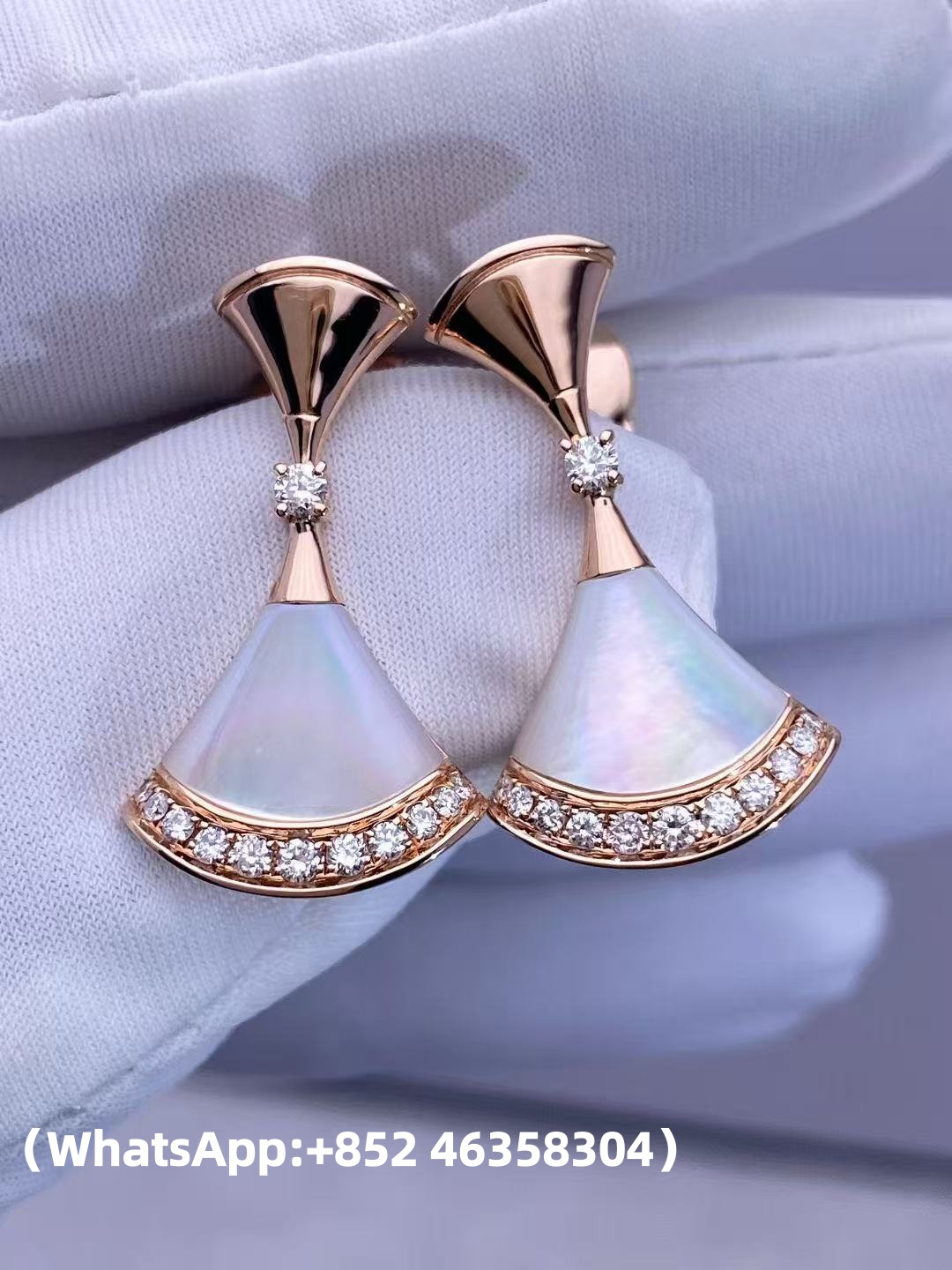 Premium 1:1 Bvlgari Divas' Dream Fan-Shaped Drop Earrings Set with Mother-of-Pearl and Brilliant-Cut Diamonds Replica – Custom Solid 18k Rose Gold